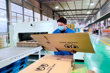 助力守“滬”，同心抗“疫”|  平湖景包高質、保量趕制上海民生保障物資的配套紙箱